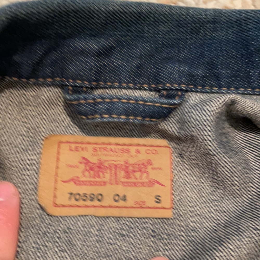 Vintage custom Levi’s women’s jean jacket from the UK size small - Picture 5 of 8
